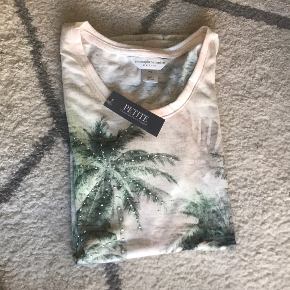 Short sleeve lightweight T-shirt NWT